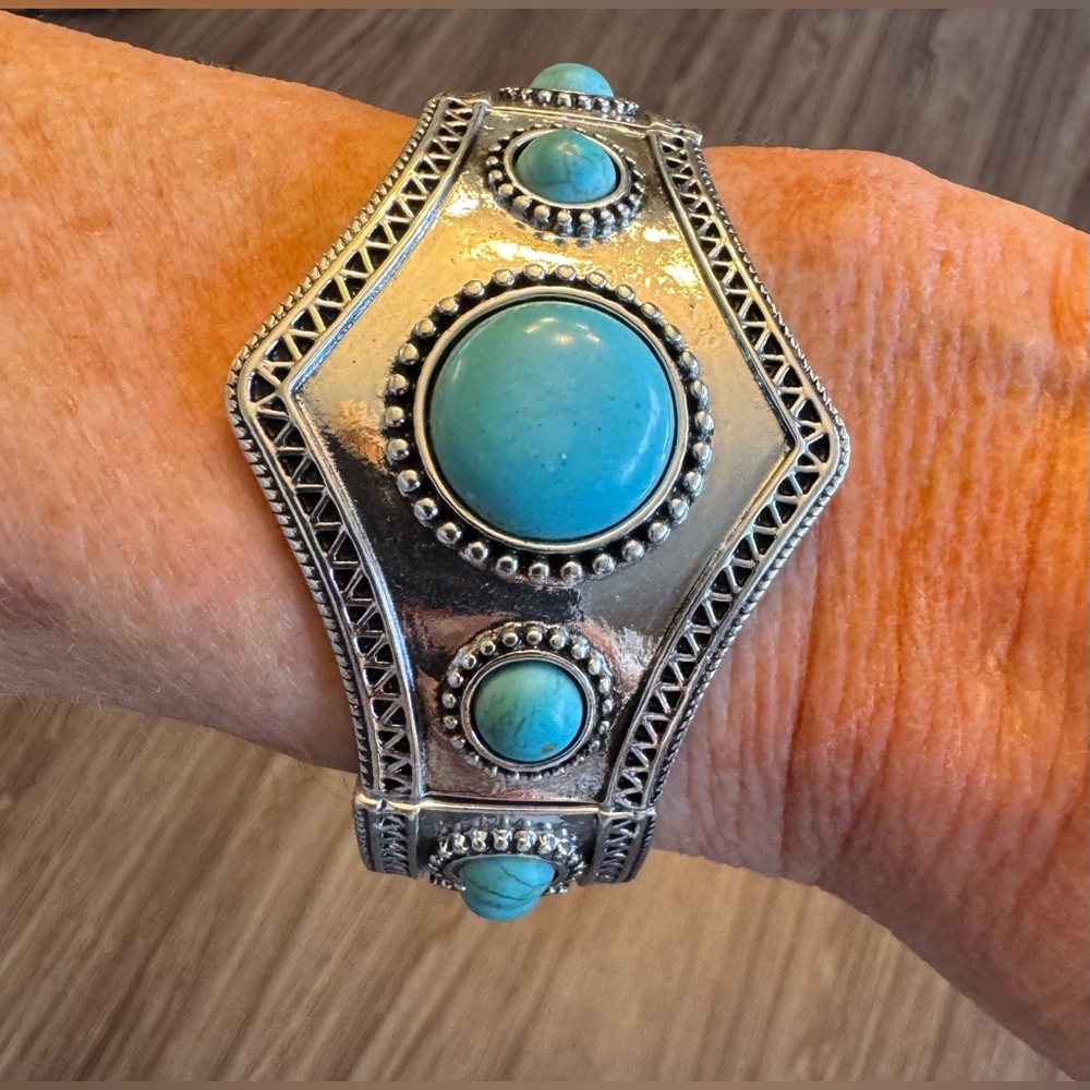 Southwestern Silver and Turquoise Bracelet